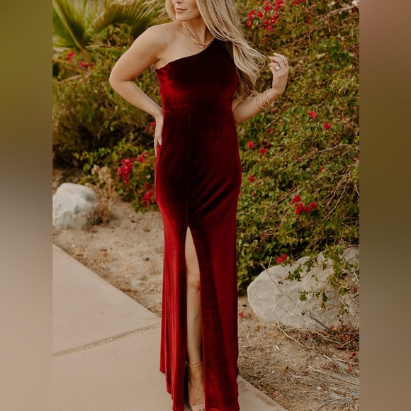 (Red Merlot)Tatiana Velvet One Shoulder Maxi Dress - Picture 14 of 15